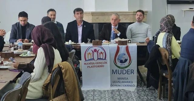 Prof. Dr. Hüseyin Aktaş geleceğin liderleriyle buluştu Manisa Haberleri