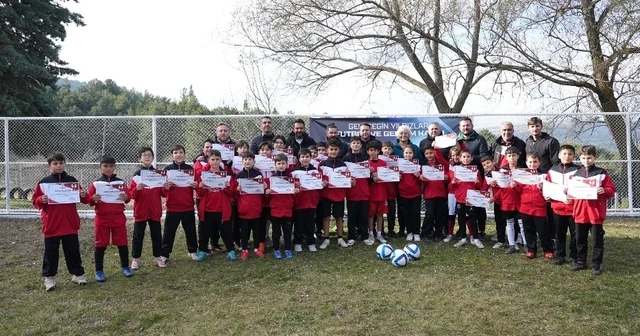 Geleceğin yıldız futbolcuları için Denizli kampı başladı Denizli Haberleri