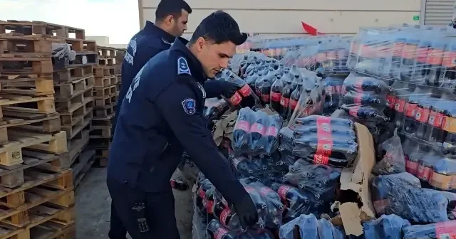 Eyyübiye de boykot edilen 12 bin litre kola imha edildi VİDEO İZLE