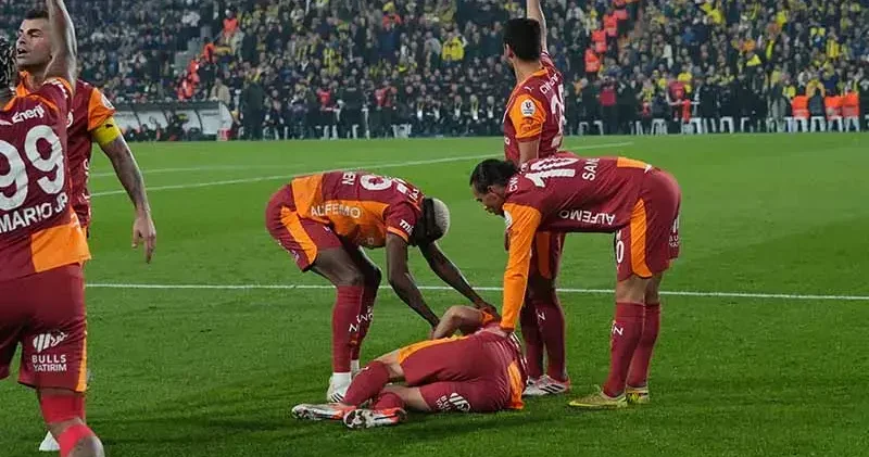Galatasaraylı Kazımcan Karataş a çakmak atan taraftara 2 yıl 1 aya kadar hapis talebi
