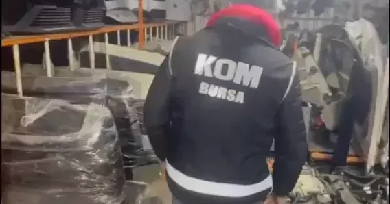 Bursa da 12 milyon TL lik gümrük kaçağı otomobil parçası ele geçirildi