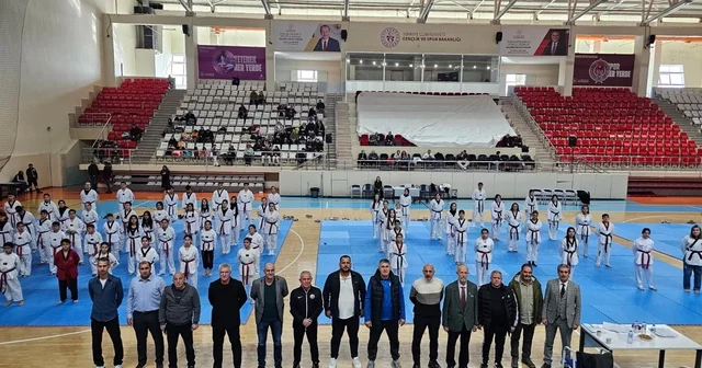 Erzincan, Siyah Kuşak ve Dan Terfi Sınavına ev sahipliği yaptı Erzincan Haberleri