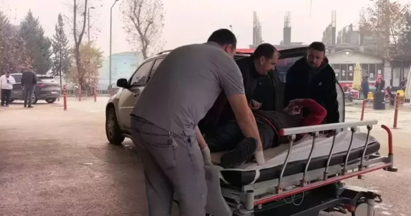 Bursa’da korkutan olay! Suntaların altına kalan işçi yaralandı