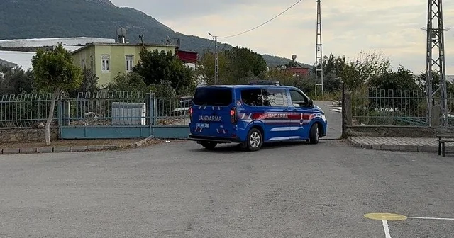 Okul müdürünü vuran çocuğun babası da gözaltına alındı Mersin Haberleri