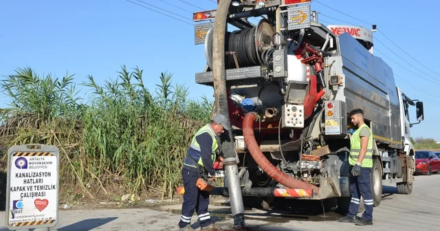 ASAT tan kanalizasyon hattı temizliği ve kapak düzenleme çalışması Antalya Haberleri