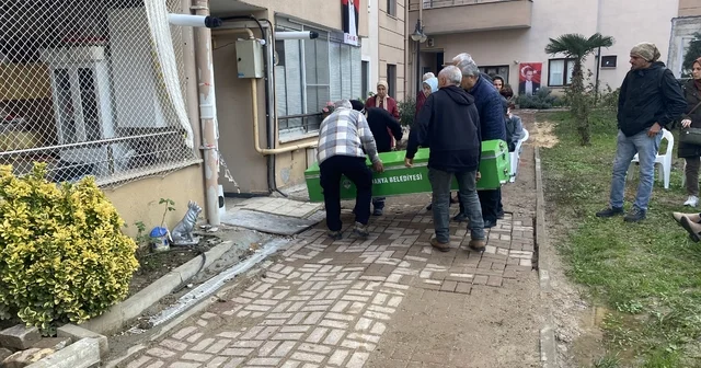 Bursa da evinde ölü bulunan yaşlı kadının ölümü şüpheli bulundu Bursa Haberleri