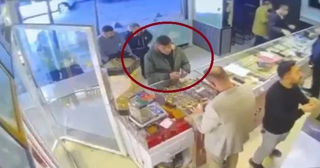 Siirt te öldürülen kadının çalınan altınlarının kuyumcuda bozulduğu anlar kameraya yansıdı Siirt Haberleri