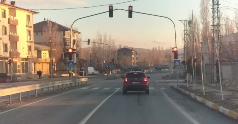 Patnos ta trafik ışıkları yeniden faaliyete geçti