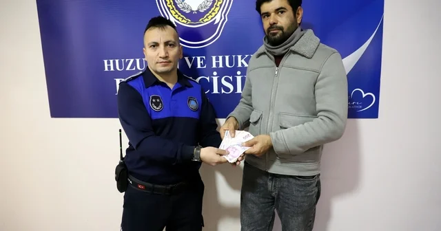 ATM de unutulan 5 bin TL sahibine ulaştırıldı Çankırı Haberleri