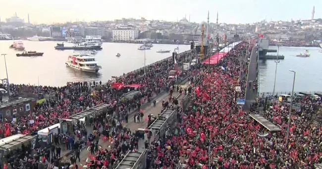 Galata Köprüsü nde 1 Ocak ta düzenlenecek Filistin eylemi için ortak çağrı