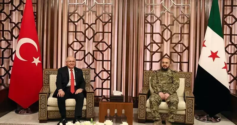 Bakan Güler, Suriye Savunma Bakanı Tümgeneral Ebu Kasra ile bir araya geldi