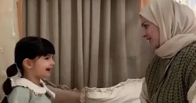 Anneden çocuğuna inanç dersi: Manifest değil dua VİDEO İZLE