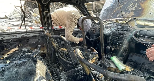 Şantiye alanında 1 konteyner ile 4 araç yandı Şanlıurfa Haberleri