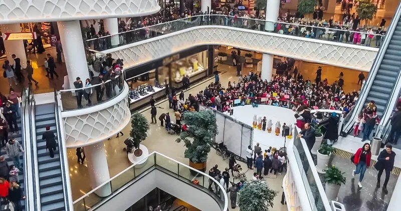 MHP den AVM ler için dikkat çeken öneri: Pazar günleri kapalı olsun