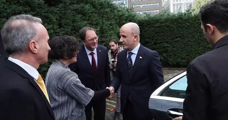 YÖK Başkanı Özvar dan Mimar Sinan Güzel Sanatlar Üniversitesi’ne ziyaret