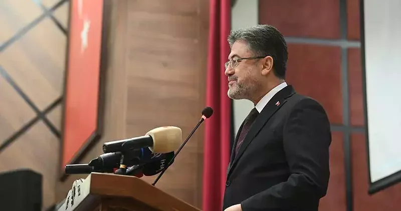 Bakan Yumaklı: Bir an önce kendilerine çekidüzen versinler