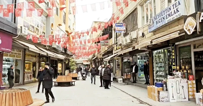 Nusaybin bayrağa saldırıya tepkili