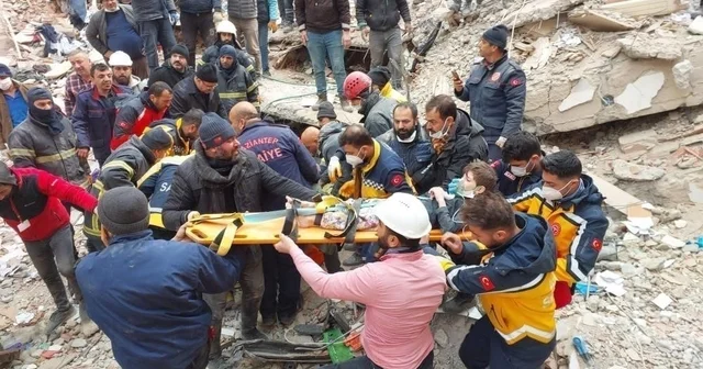 51 kişiye mezar olan Furkan Apartmanı davası ertelendi Gaziantep Haberleri