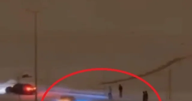 Otomobili ile karlı yolda drift yapan sürücü kamerada Diyarbakır Haberleri