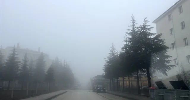 Kentin yüksek kesimlerinde sis etkili oldu Eskişehir Haberleri