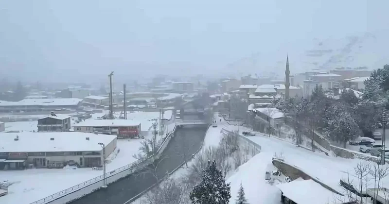 Malatya’da kar yağışı etkisini arttırdı