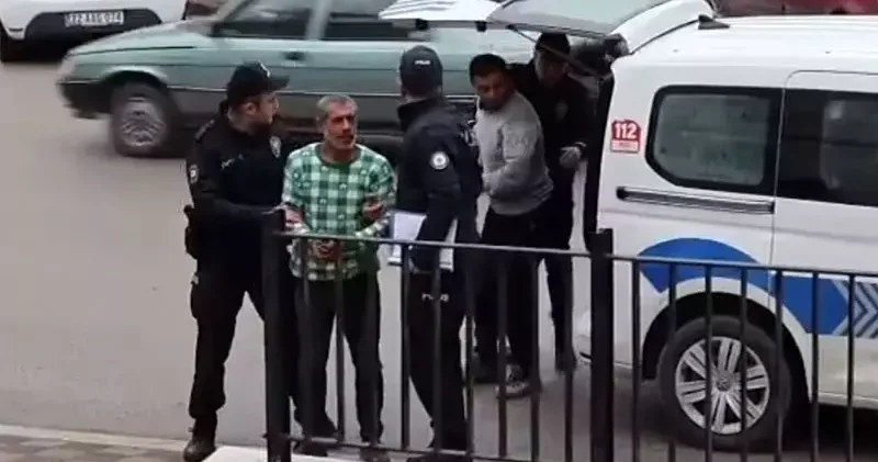 Yurt dışına kaçmak isteyen 2 firari hükümlü, ormanda yakalandı
