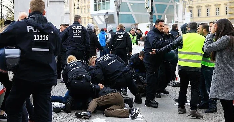 Almanya da YPG/SDG yandaşları ortalığı birbirine kattı