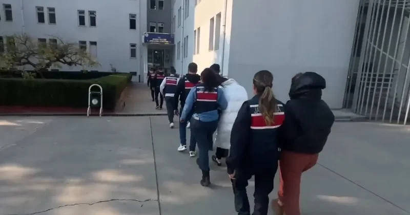 SON DAKİKA... İçişleri Bakanı Ali Yerlikaya duyurdu! 17 ilde siber operasyon: 65 tutuklama!