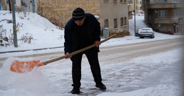 Bayburt ta kar yağışı aralıklarla devam ediyor Bayburt Haberleri