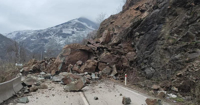 Ani kar erimeleri Karadeniz de taşkın ve heyelanları tetikliyor