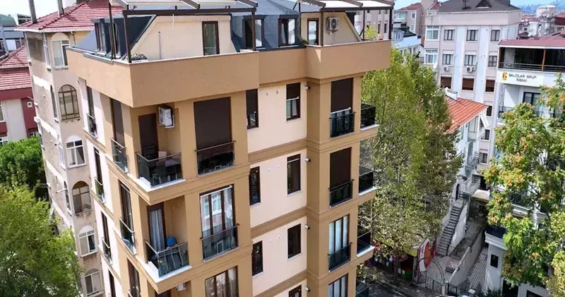 Dava açıldıktan sonra evi boşaltan kiracı için masrafları ödeme kararı