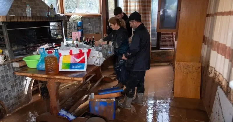 Yunanistan da Şiddetli Yağış: 2 Ölü