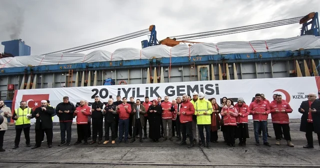 Mersin den Gazze ye 20 nci İyilik Gemisi yola çıktı Mersin Haberleri