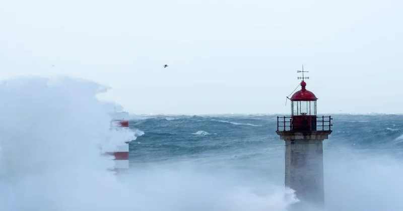 Patlayıcı etkiye sahip Ingrid fırtınası Avrupa yı sardı! 27 bölgede alarm verildi Sözcü Gazetesi