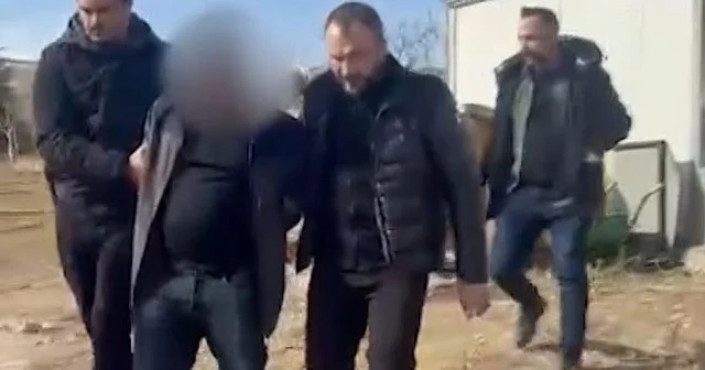 Yakalanmamak için kadın kıyafetleri giyip, sürekli adres değiştirmiş Konya Haberleri