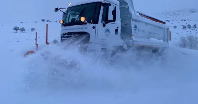 Kayseri Büyükşehir 10 ilçede 155 kırsal mahalle yolunu ulaşıma açtı Kayseri Haberleri