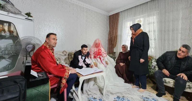 Gaziantep haberleri: Kar esareti! Salona gidemeyince nikahları evde kıyıldı Son dakika haberleri