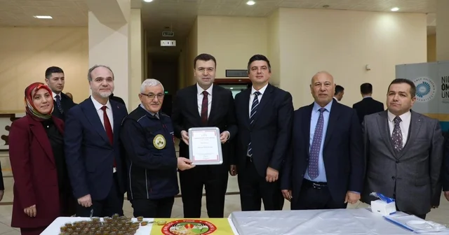 Niğde Geven Balı nın coğrafi işareti tanıtıldı, arıcılık eğitimi verildi Niğde Haberleri