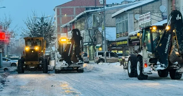 Patnos ta kar yağışının ardından temizlik seferberliği Ağrı Haberleri