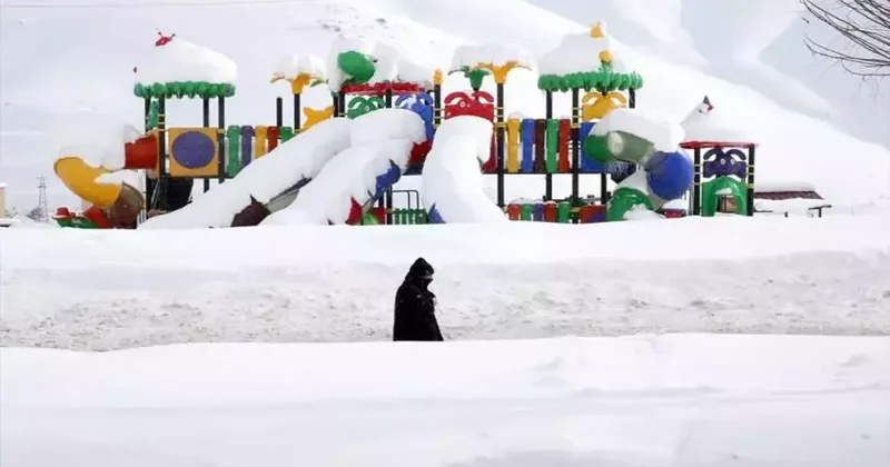 Türkiye karla kaplandı! 23 il için peş peşe uyarı yapıldı...