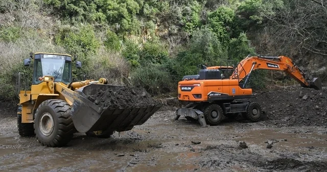 Kuşadası Belediyesi selin yaralarını sarmak için saha çalışmalarını sürdürüyor Aydın Haberleri