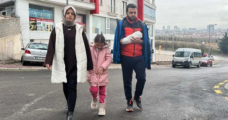 Köpeklerin saldırısından kaçarken düştü, kolu kırıldı