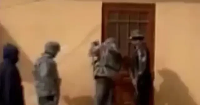 Pakistan’da silahlı grup 14 işçiyi kaçırdı VİDEO İZLE