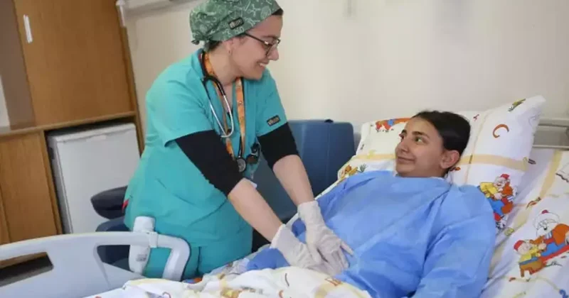 Karın ağrısıyla gitti, midesinden 3 kilo saç çıktı! Depremden sonra başlamış...