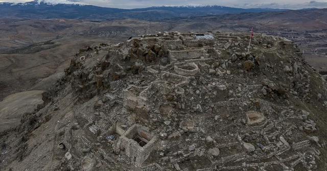 Ziyaretçiler, binlerce yıllık stratejik kaleye teleferikle çıkacak Konya Haberleri