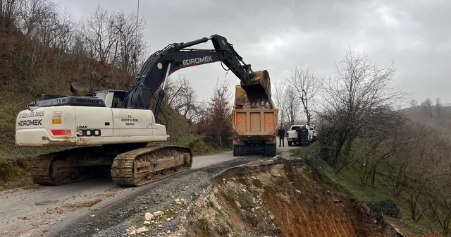 Heyelanlı bölgede çalışma yapıldı Düzce Haberleri