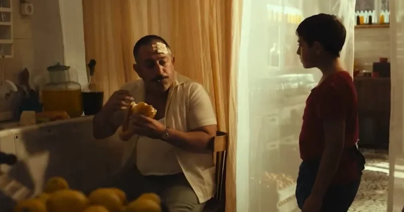 İftarlık Gazoz filmindeki oruç sahnesi üzerinden Cem Yılmaz ı hedef aldılar Sözcü Gazetesi