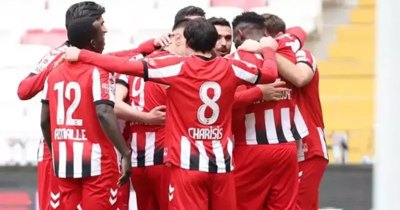 5 gollü maçta son sözü Manaj söyledi! Sivasspor farklı kazandı