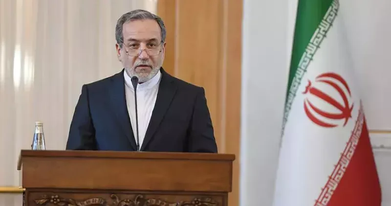 Arakçi: Teslim olmuyoruz çünkü İranlıyız