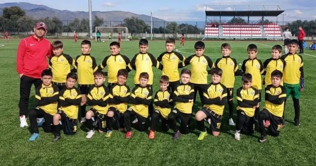 Geleceğin yıldızları yetenekleri ile göz dolduruyor İzmir Haberleri